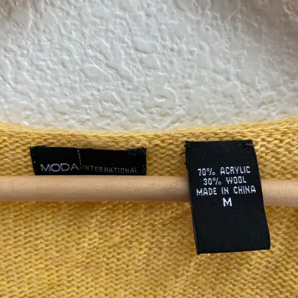 Vintage Moda International V-Neck Sweater Yellow Gold Victoria's Secret Medium - Picture 2 of 3